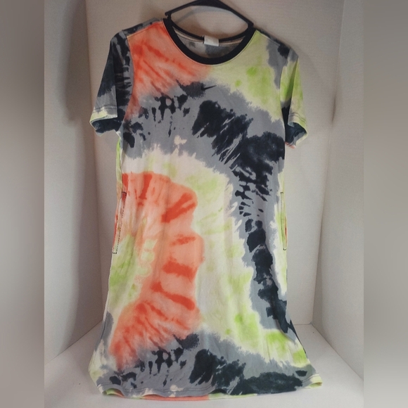 NWT. NIKE Girls’ Tie-Dye T-Shirt Dress - Picture 1 of 5